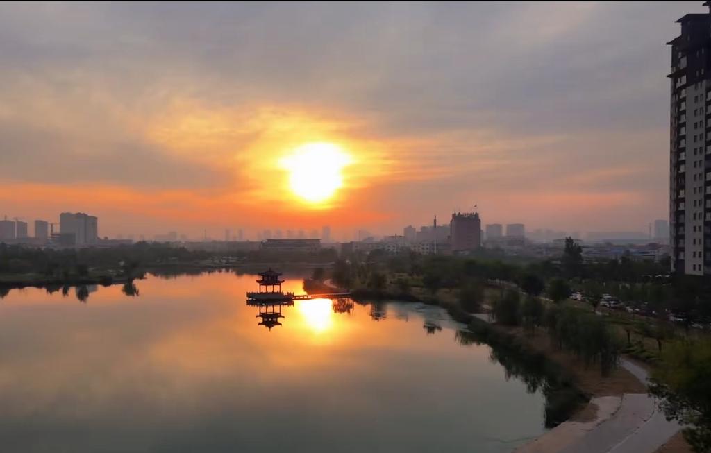 2026年9月16日曹县银安湖的早晨
