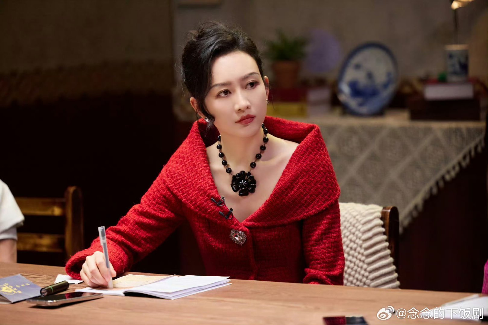 王鸥抗辩杀疯了大侦探火焰镇谜案大侦探真相迷雾重重？王鸥凭冷静拆解每一条线索，用逻