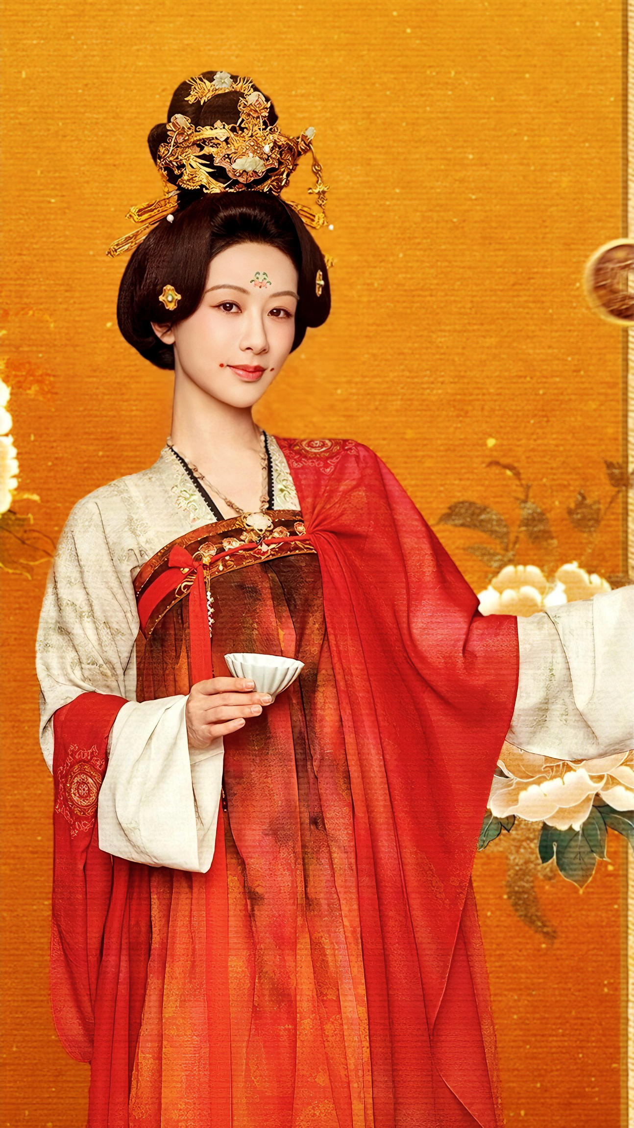 明艳高贵的何惟芳。 