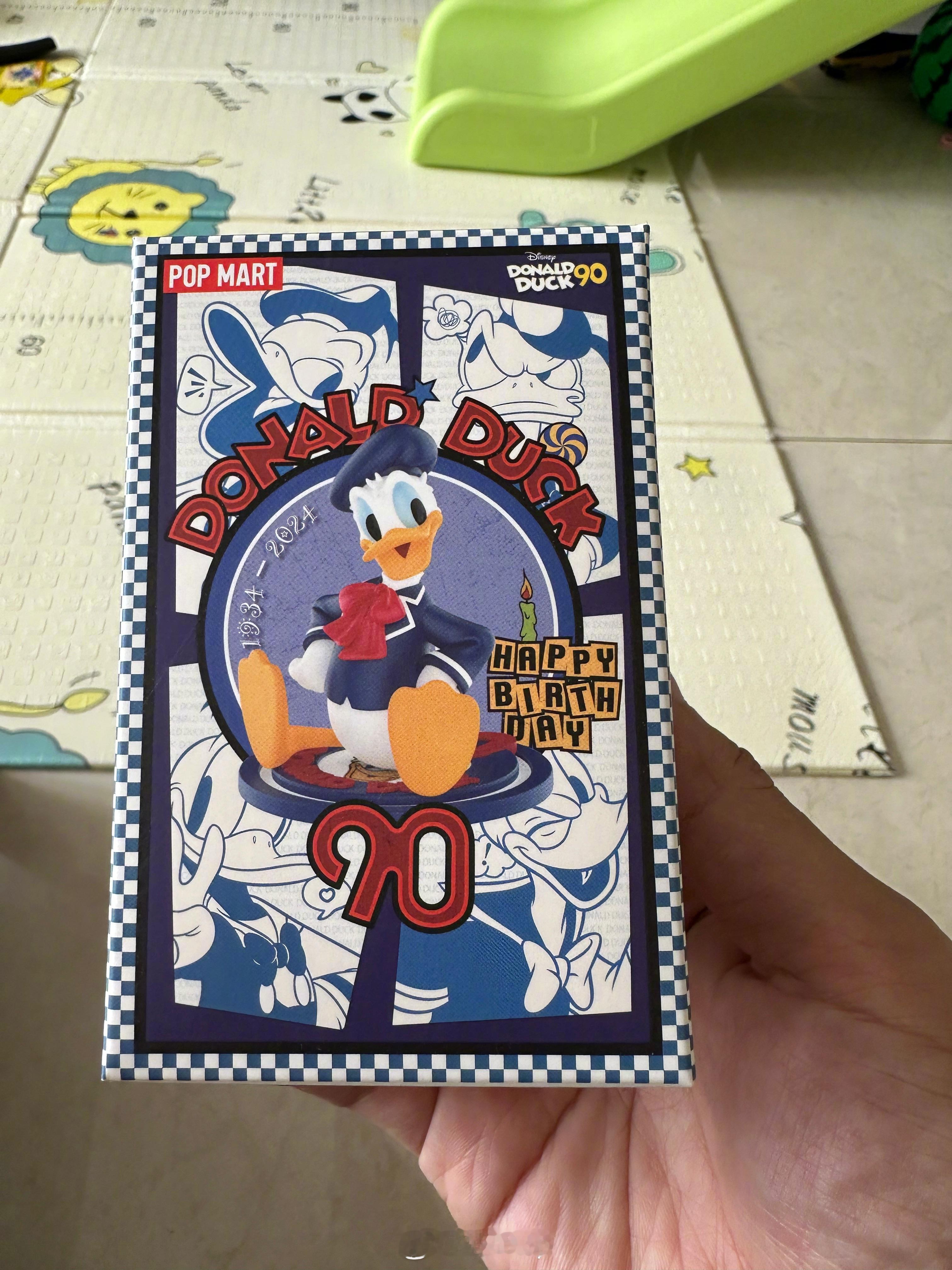 迪士尼唐老鸭90周年手办盲盒，也给抽了吧，评论即可。  ​​​