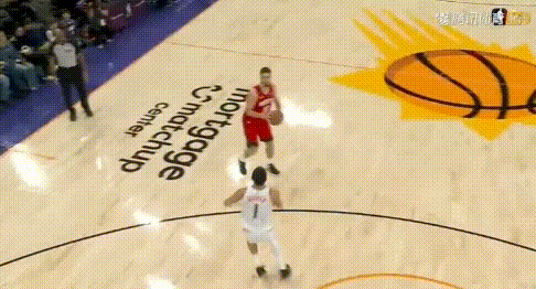 不得不服——申京这顶弧单打技术是真好！
图1：连续2个转身接探步上篮，把防守球员