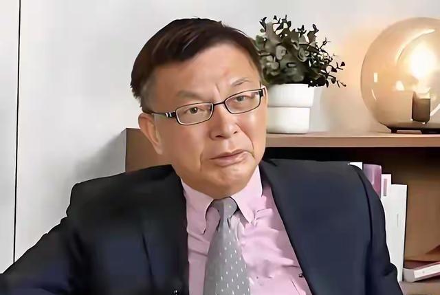 台湾名嘴苑举正教授说：一定要挫挫日本人的“锐气”了，我在学校碰到许多日本交换生，