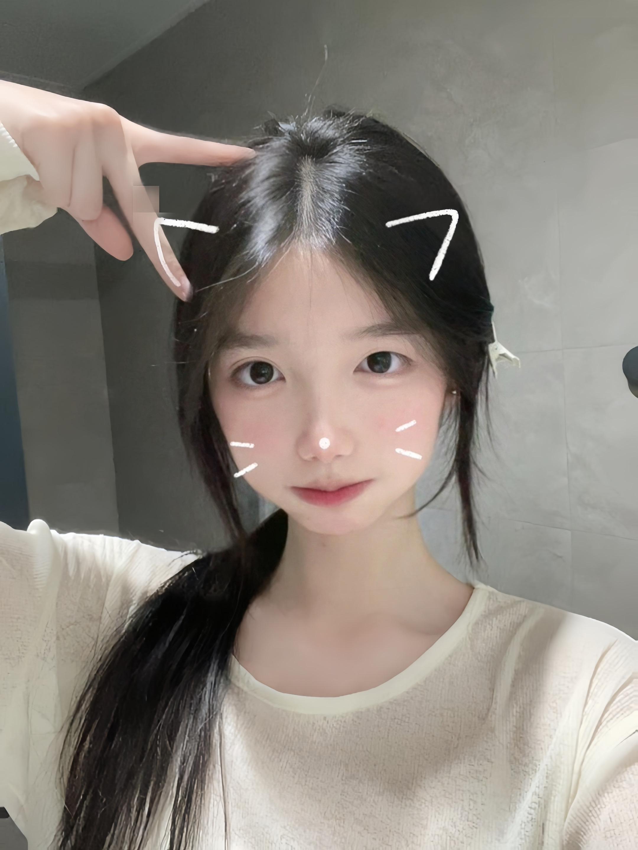 如果你正在读这段话就说明你爱上我了，如果你想否认，那为什么还在读