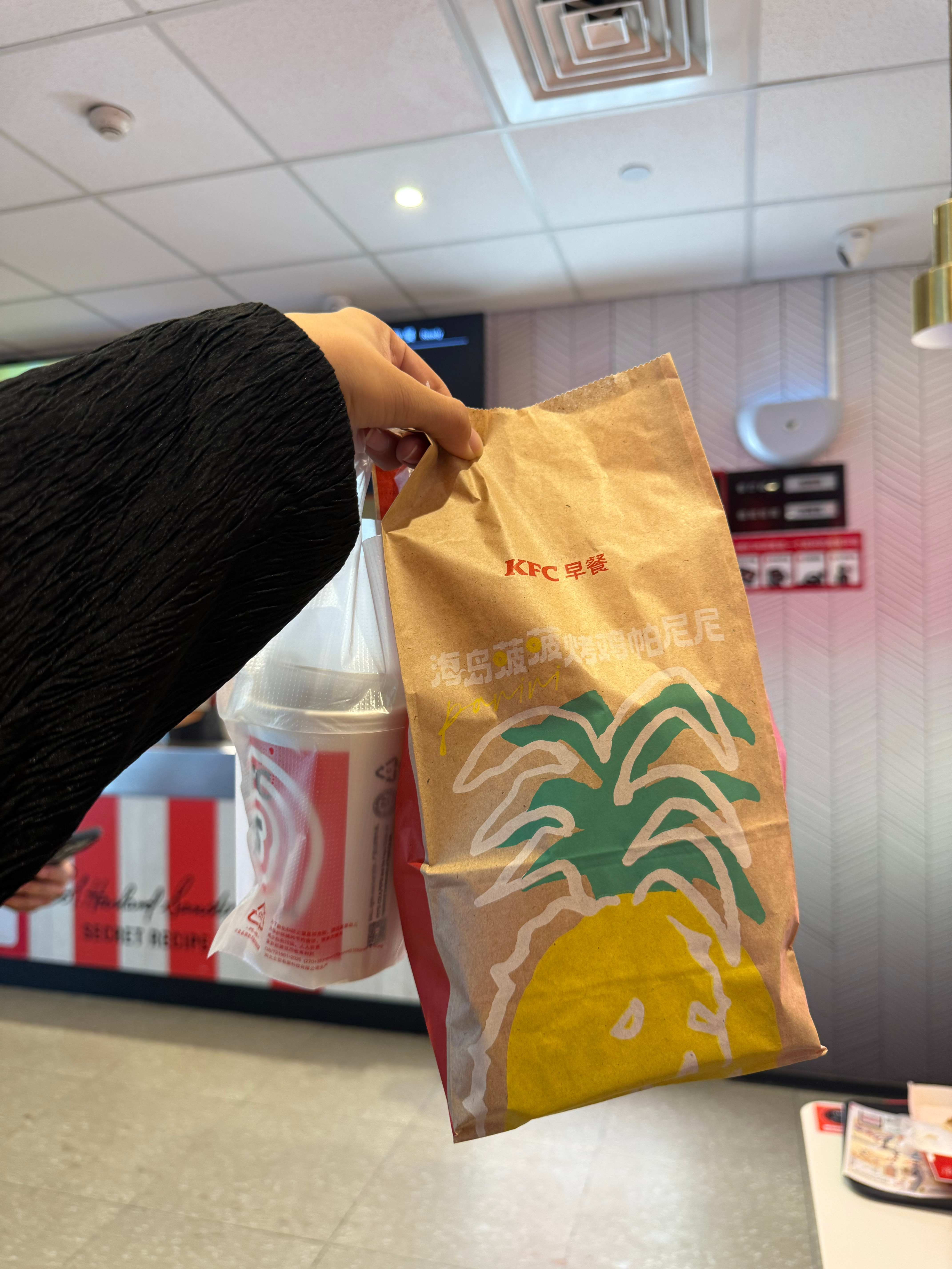 问：机场最便宜的饭是什么 ​​​