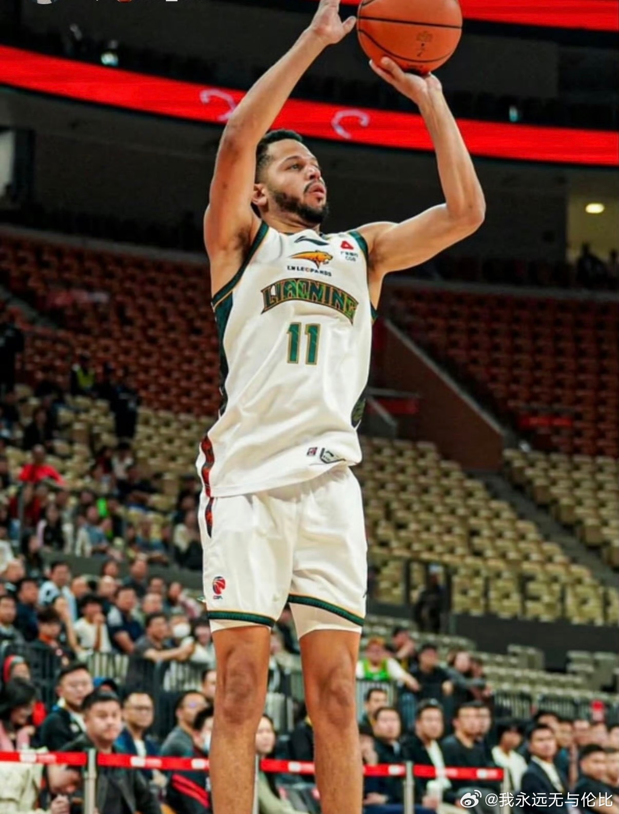 要吐了🤣放了哈维吧，年纪不小了，五哥你给他画两个3分球战术呢？？哦，不行，布罗