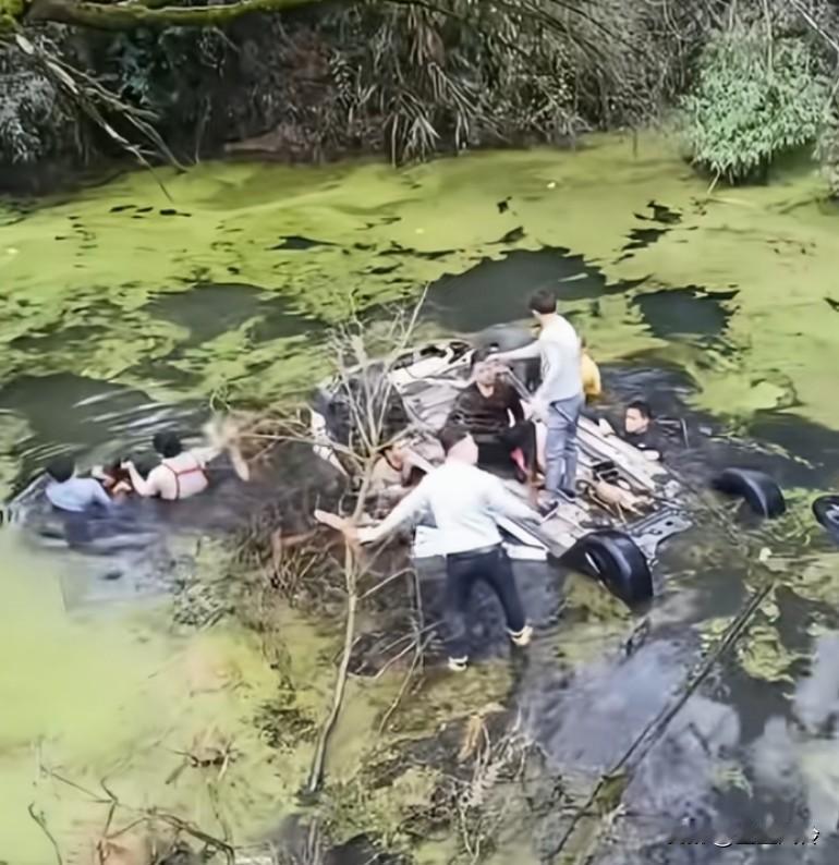 很多家庭看到别人家有车了，然后就让不适合开车的亲人学车买车，实际上很多人都不适合