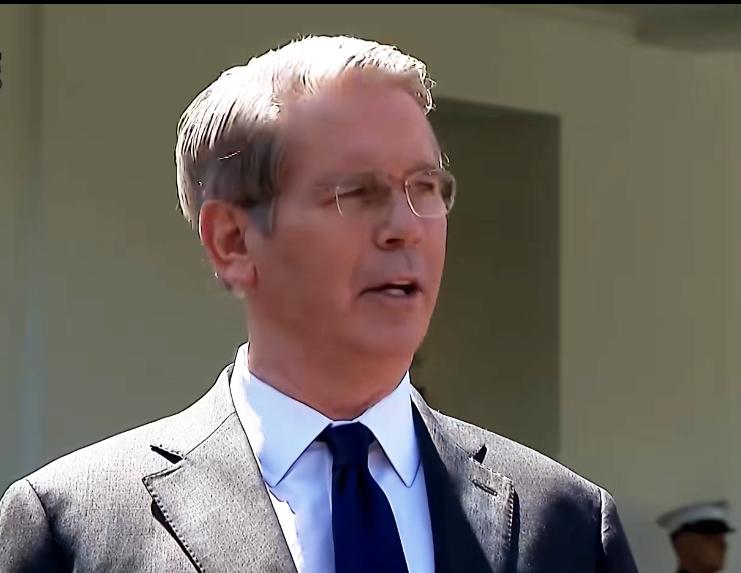 美国财长称：中国或将推迟一年实施稀土出口限制。

美国财政部长贝森特在接受采访时