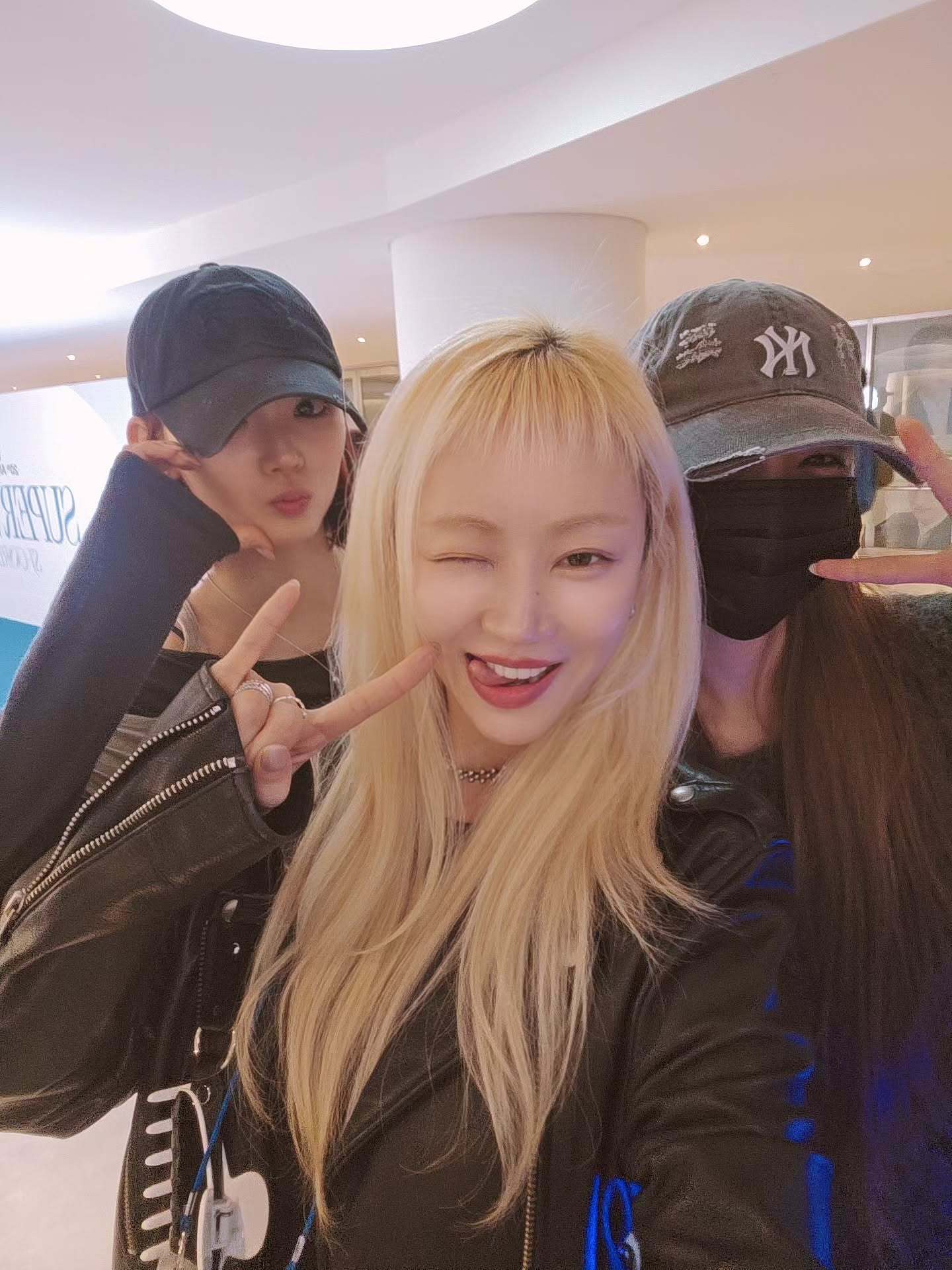 天上智喜前辈IG更新YUHA相关～“还有那些我曾悉心教导过的弟子们jiwoo和h