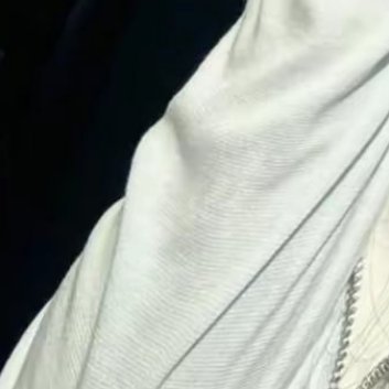 如果你不相信努力和时光，那么成果就会是第一个选择辜负你的。不要去否定你自己的过去
