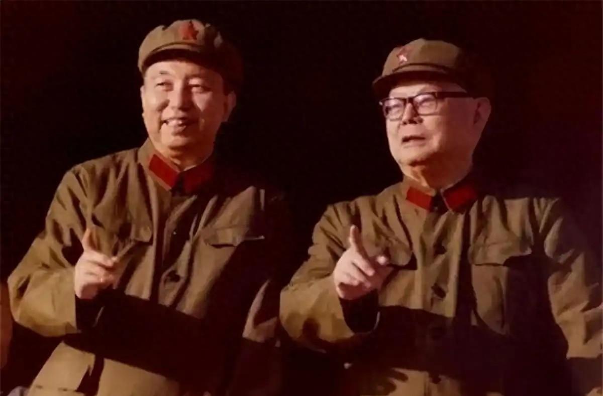 80年代初华国锋遭到批评，许世友当场支持称华同志为人坦率，绝不会虚与委蛇！

1