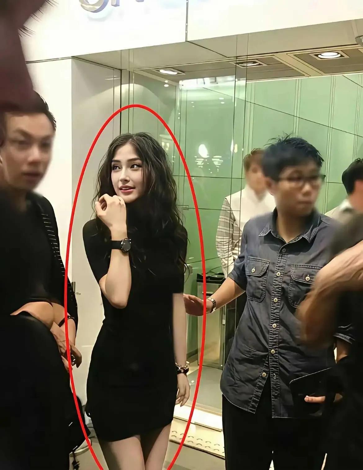 我滴个天呐！万万没想到啊！女神比电视里还要漂亮。
