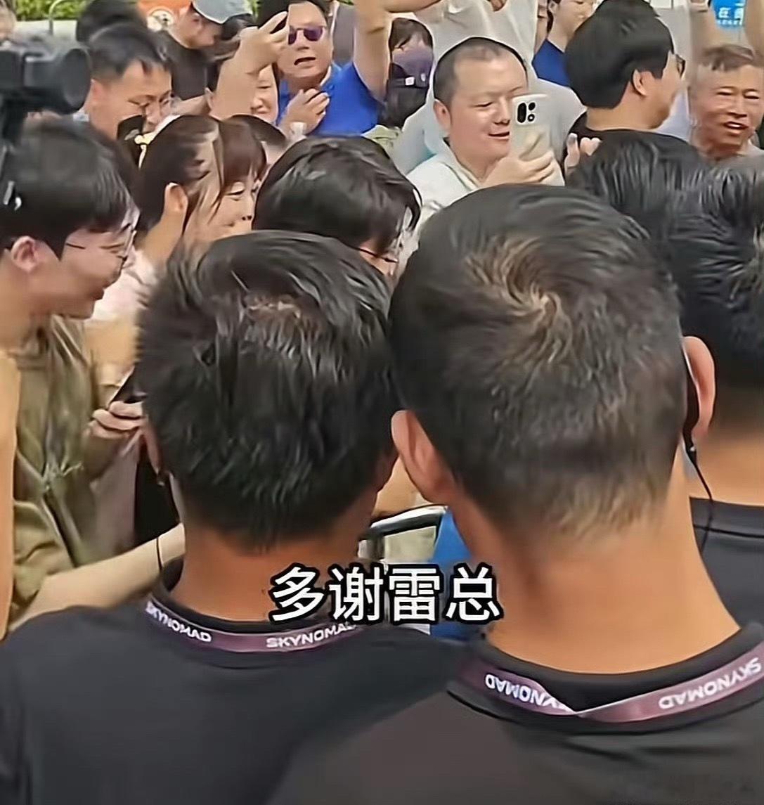 报复性黑秒秒？而一群人在哪里大笑，没有觉得什么不妥吗？ ​​​