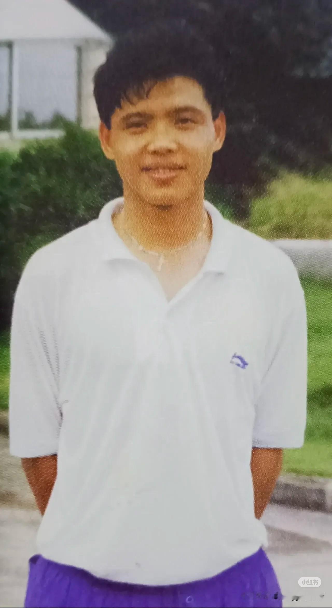 张效瑞、艾比布拉和依木兰，是真正让人眼前一亮的球员，只有他们是在踢足球，其他人即