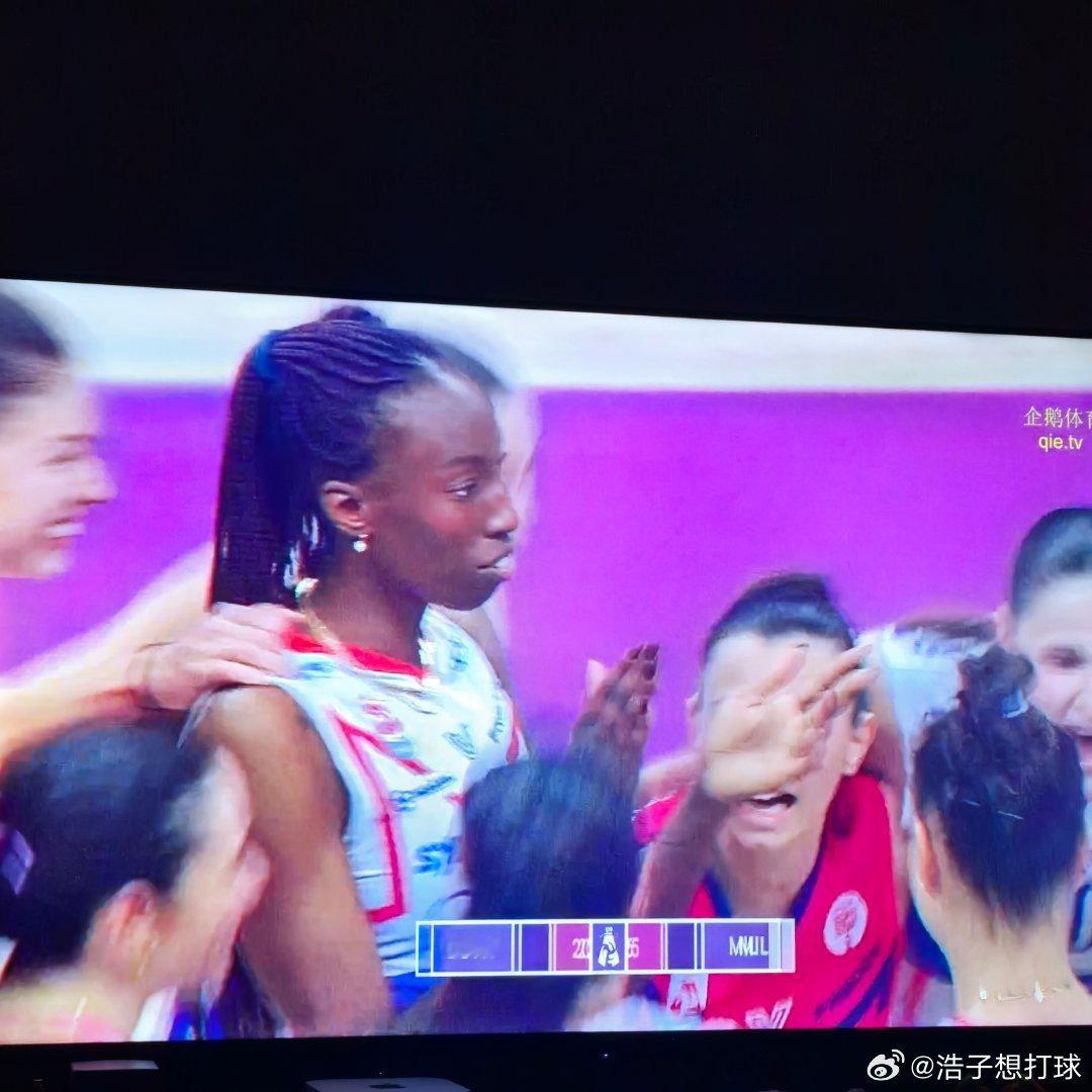 恭喜米兰扳回一城，埃格努今天拿到了本赛季的第1000分～ 