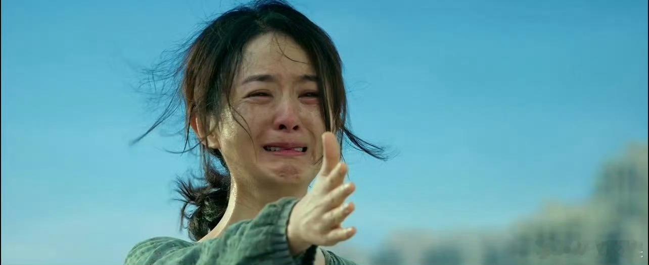 #赵丽颖金鸡奖最佳女配提名#看来今年赵丽颖领奖要领到手软了，在前不久获得过百花奖