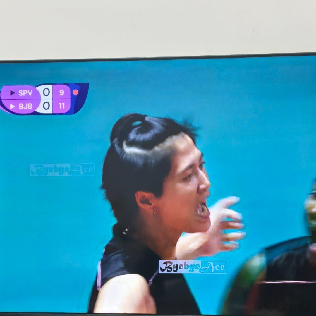 看到本吉女士还在场上首发，有点感动呢 