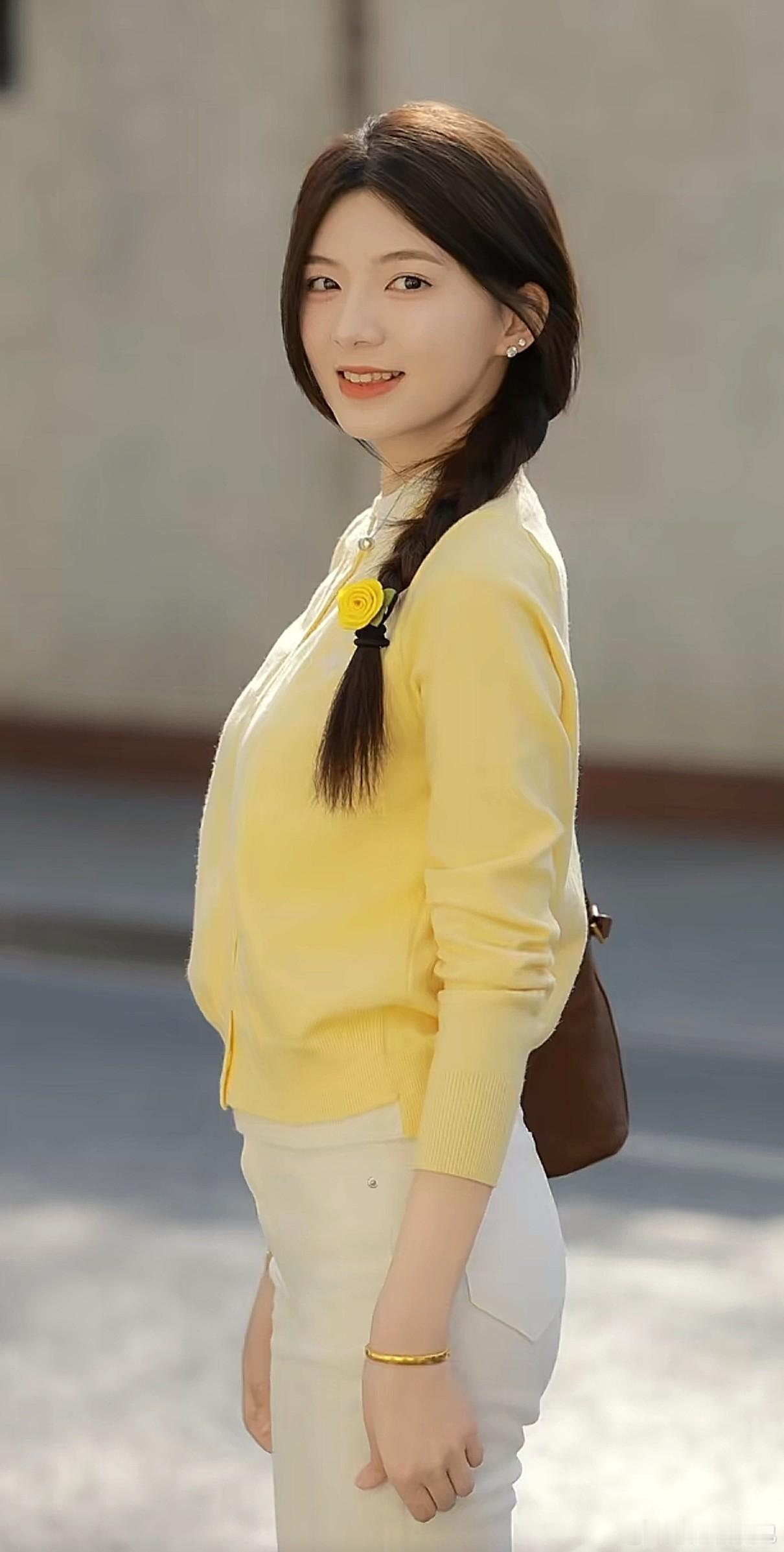 美女小姐姐气质穿搭清纯甜美