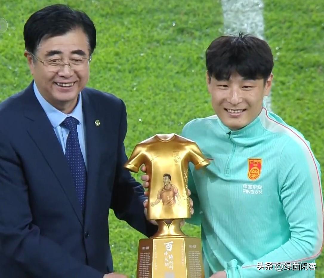 十六年坚守，百场铸荣光！致敬武磊的国足赤诚之路！
 
今晚金华体育中心，国足对阵