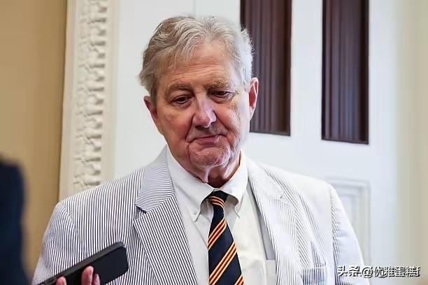 美国共和党参议员约翰·肯尼迪今天接受NBC新闻采访时，被问及“史诗狂怒行动”首日