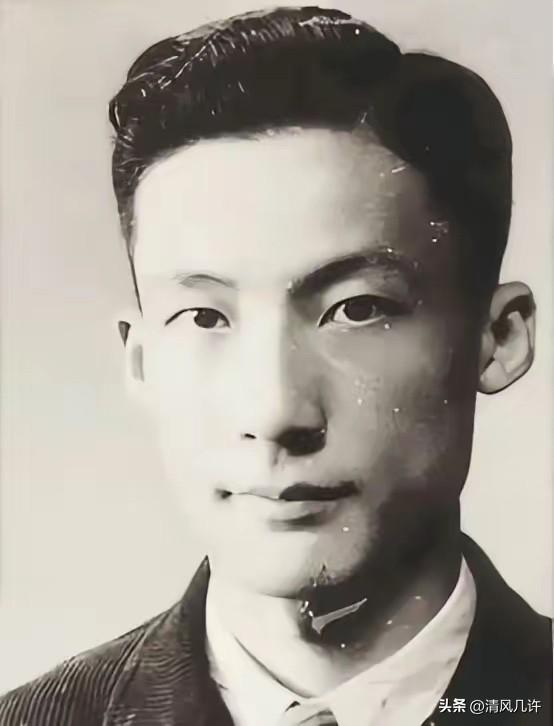 1949年，毛人凤下令处死朱君友。朱君友坦然赴死，却发现枪决他的2名特务，朝他频