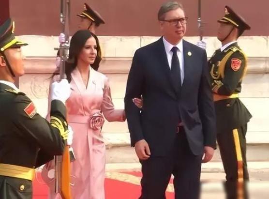 就在整个西方都以为塞尔维亚已经走投无路，只能低头认输的时候。这个巴尔干半岛的硬汉