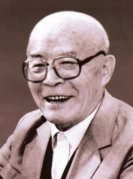 1937年梅花镇血战：吕正操麾下一个营被日军包围，他正准备率部营救，军长却发来了