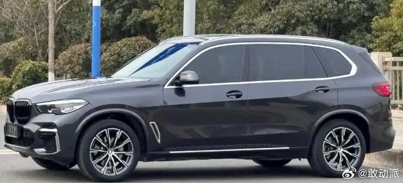 路特斯ForMe正式上市，与宝马X5L 同为豪华中大型SUV，对比之下ForMe