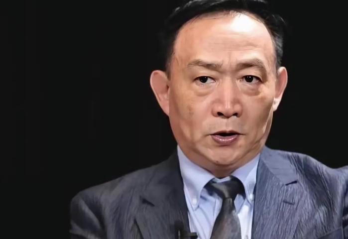 卢麒元急了：AI再不接管税务局，人民币要出事

卢麒元这回急眼，不是喊口号。他说