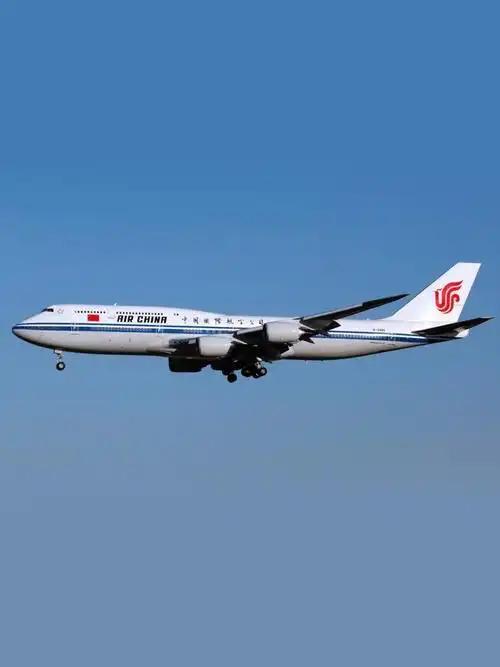 卡塔尔送的“空军一号”刚坐上，特朗普就发现事情没那么简单。
一架从卡塔尔收来的波