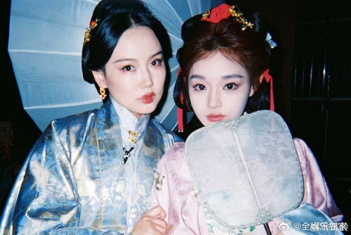 黄龄这古装造型藏得够深！温婉贵气感拿捏到位，求递古装本子 