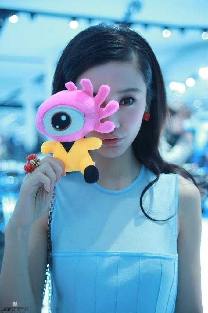 angelababy 👚Angelababy迪奥待遇  2013年2月巴黎时装