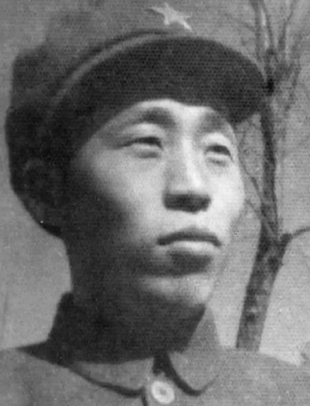 1950年，二野5兵团侦察处长魏鸣森，被临时叫去帮忙修理卡车，车子修好后，他不经