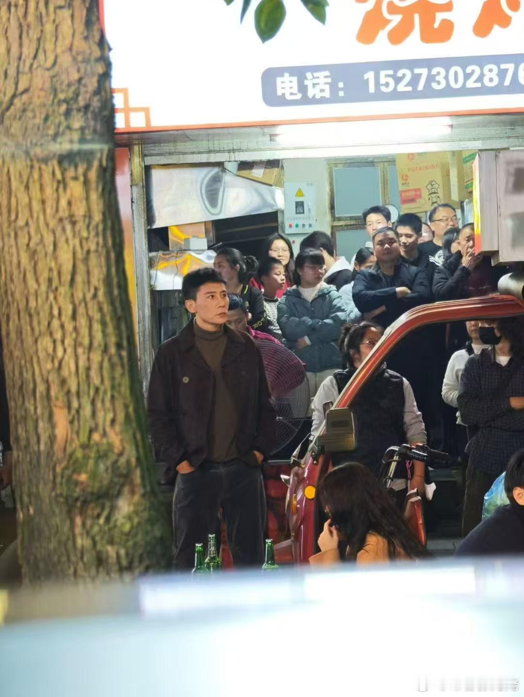 刘烨瘦成这样了😧 