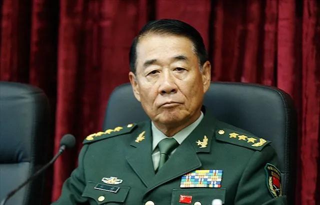 王光美之子刘源，37岁当副省长，41岁晋升少将，58岁成上将，60任总后政委！
