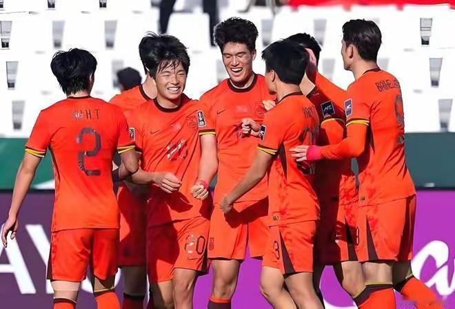 U23国足胜澳出线无忧？末轮输泰国将出局。北京时间1月11日晚上，中国U23男足