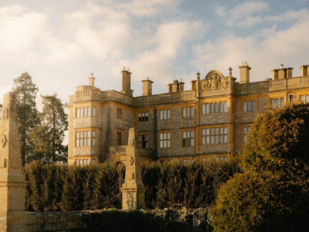 Estelle Manor 曾被称为 Eynsham Hall，是科茨沃尔德的一