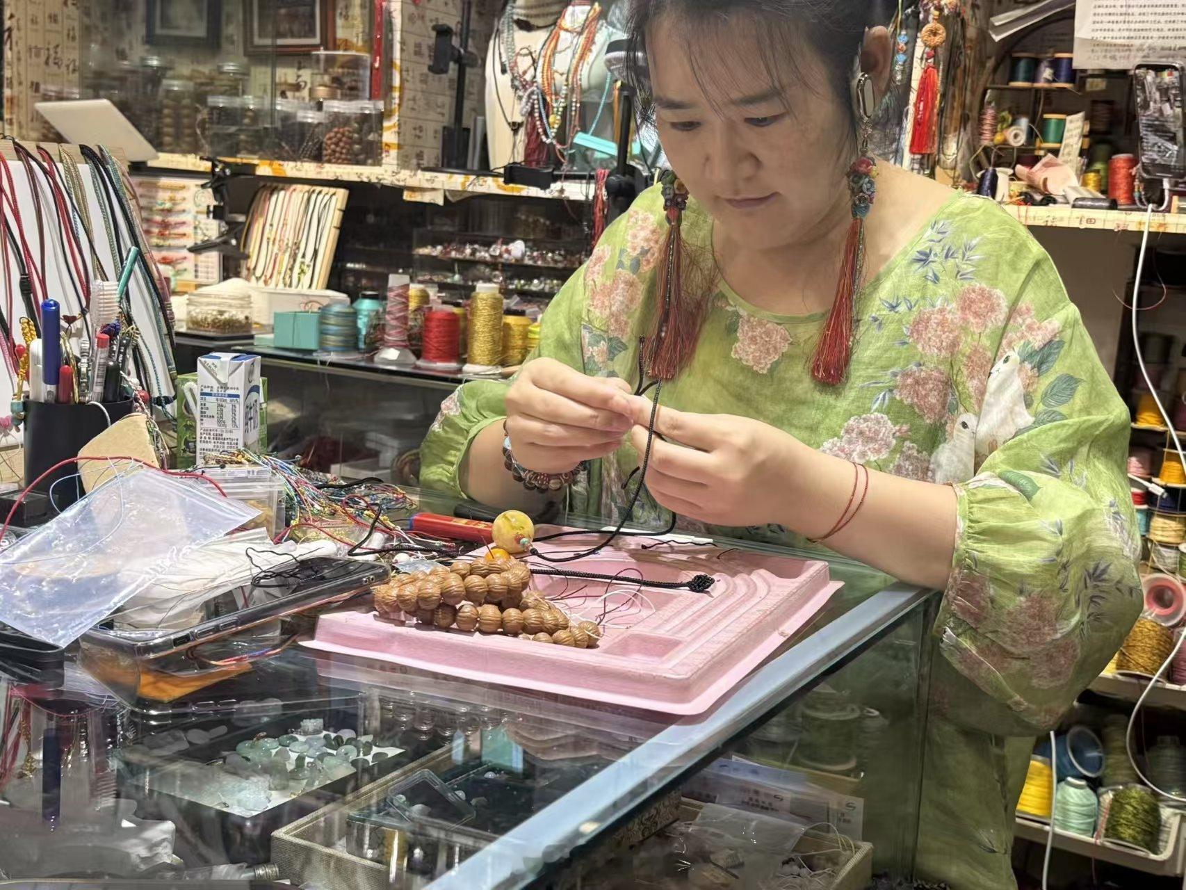【管理学院暑假社会实践】以青春赴绳约，以匠心续文脉曲阜师范大学三下乡此次跟随曲阜