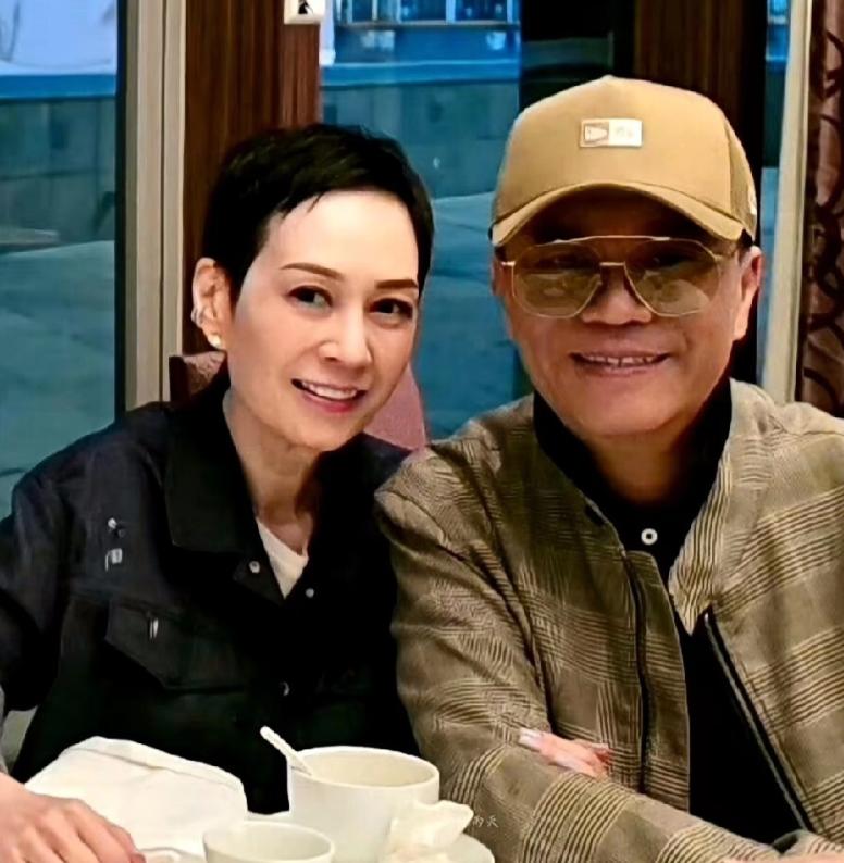 进过ICU、差点瞎了眼睛，65岁欧阳震华用半条命换来的教训，所有人都在假装没看见