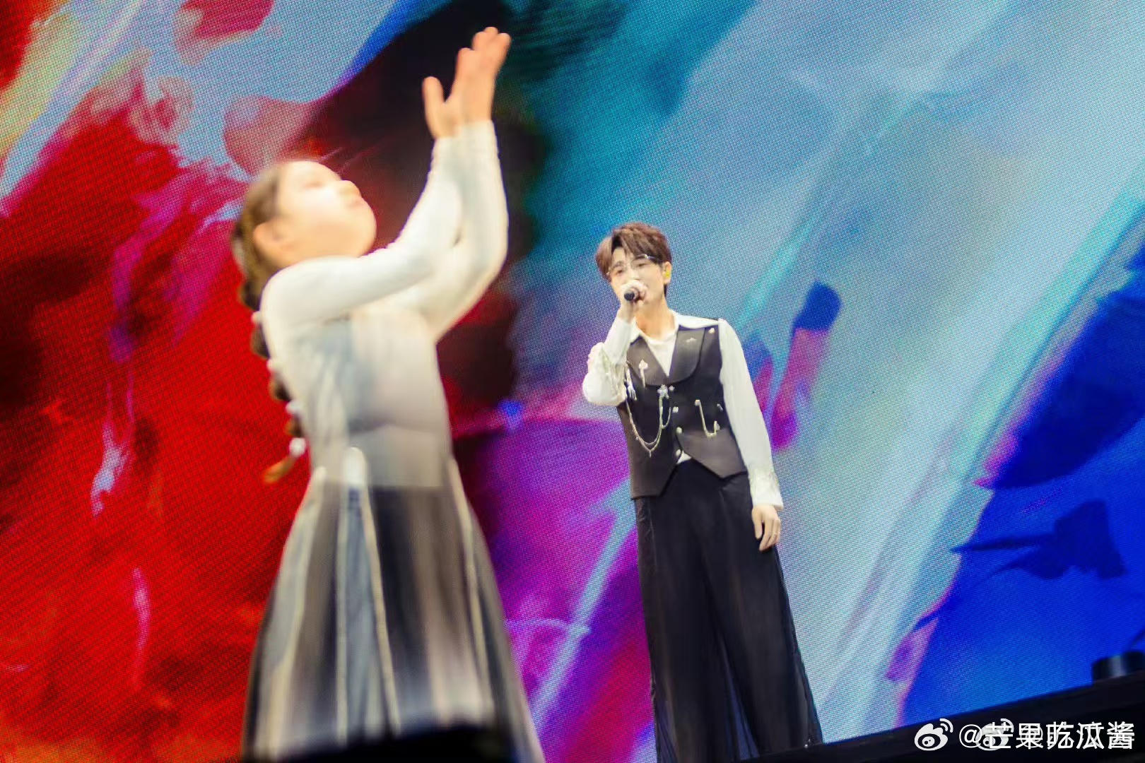 王铮亮巡演官宣好快 谁能抵挡住亮哥的巡演速度？6月28场和7月19场根本没间隔，