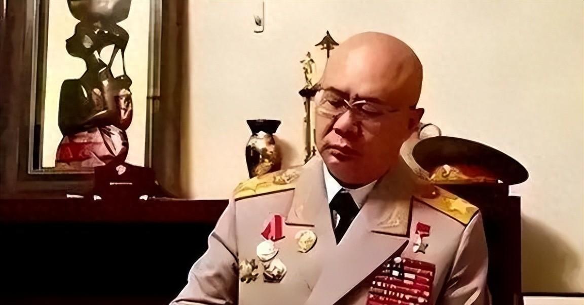 被西方舆论包装成“顶级军事专家”的平可夫，曾在涉台节目中为美军介入出谋划策，相关