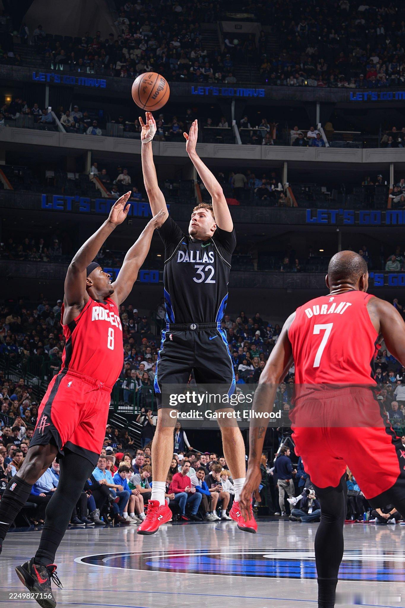 MFFL 今天弗拉格得到19分5篮板3助攻2抢断2盖帽，投篮15投7中，三分2投