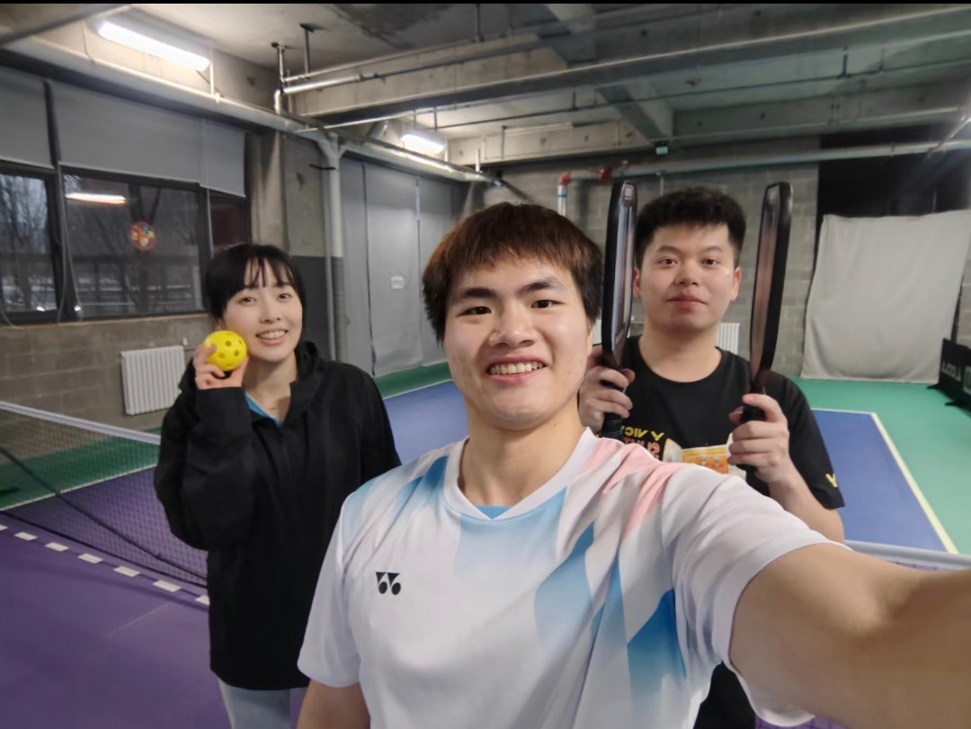 谢谢香菜哥为大家送来新鲜修猪，吸猪，刻不容缓梁伟铿