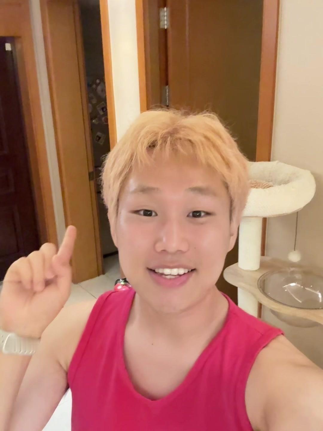 🎉香港迪士尼的淡季来啦！人少还不用排队！

🎈就在刚刚，他们推出了一个双人门