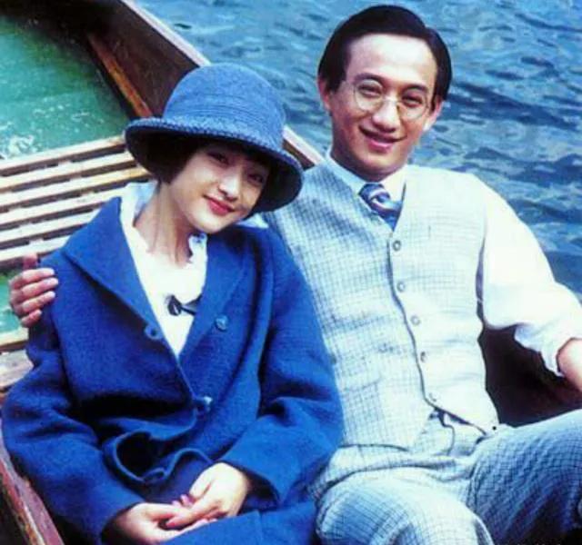 一次，黄磊给周迅发信息：“咱俩再拍一部戏吧，可以吗？”没想到周迅还没问剧本，就直