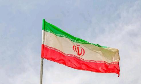 谁能想到，号称全球第一的美军特种部队，竟然在别人家的后院里被揍成了泥潭里的困兽！