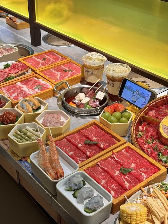 在上海我反复会去吃的牛肉小火锅！！