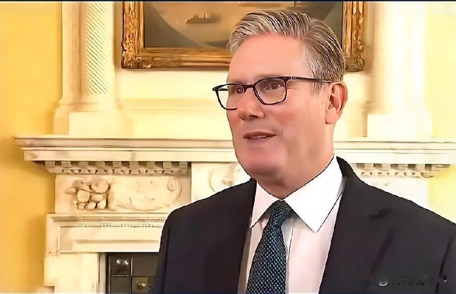 1月8日凌晨的最新消息，速报，全都不容错过，第五条：英国首相斯塔莫称不选边美欧：