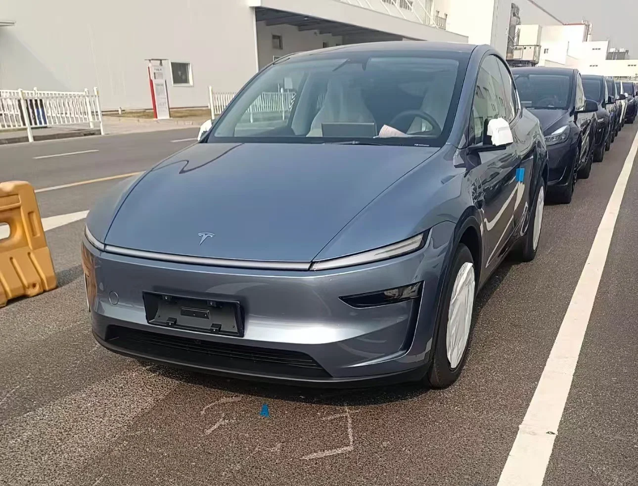 焕新版特斯拉Model Y，这颜值咋样？