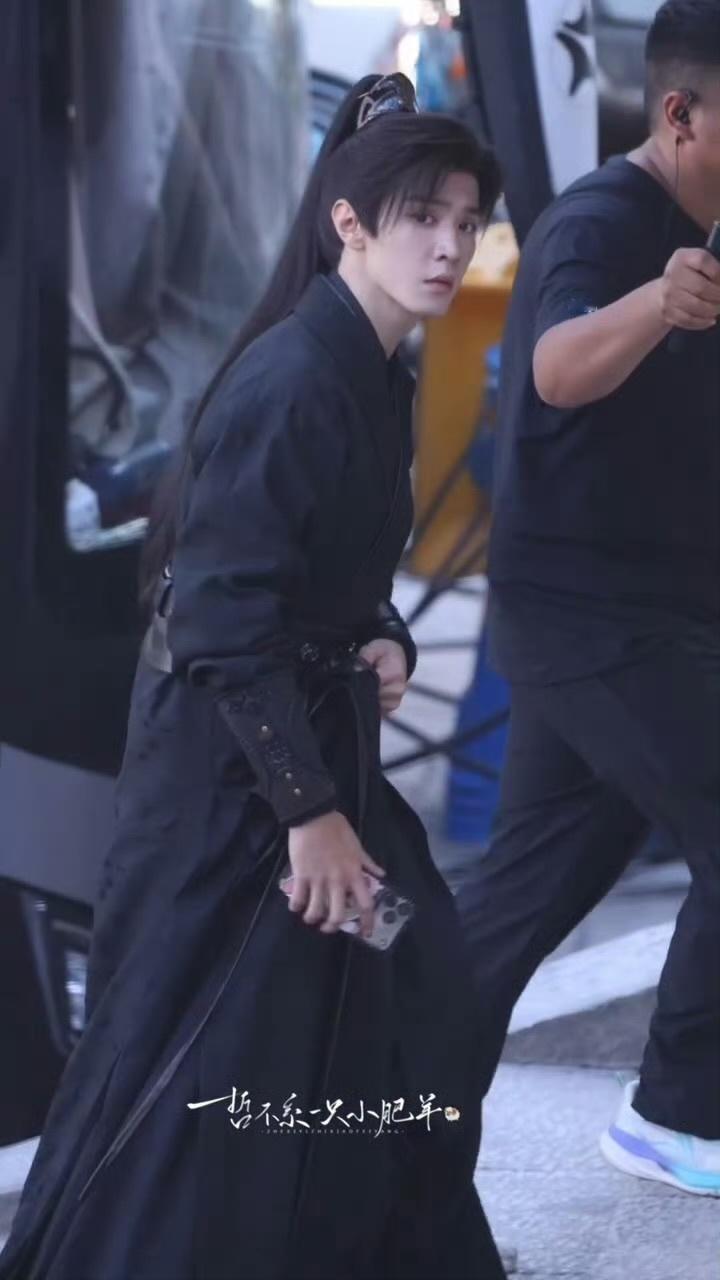 陈哲远《浮生》新路透好帅，高马尾少年感拉满