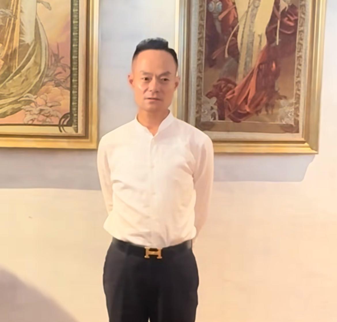 亿万富豪傅海棠返回山东济宁老家，妻子、儿子、儿媳、孙子集体大亮相
再次明确表示，